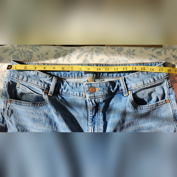 Talbots High Waist Relaxed Jeans - Calypso Wash 16WPetite - Picture 8 of 9